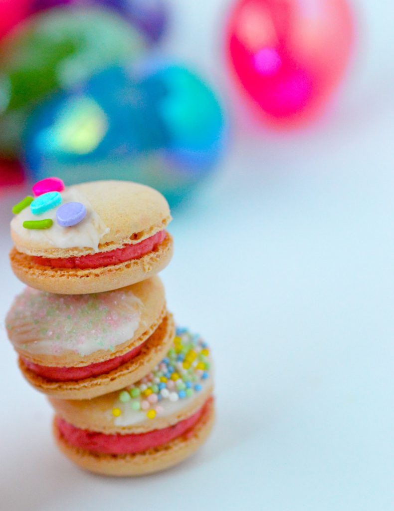 Easy Decorated Easter Macarons