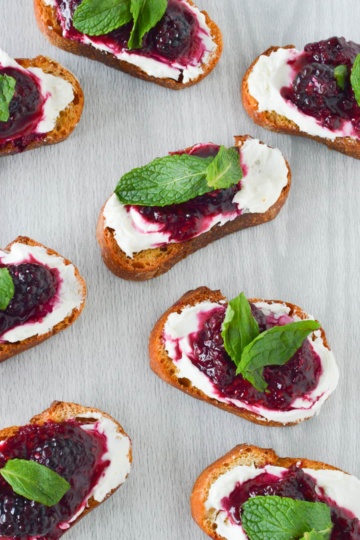 Goat Cheese Blackberry Mint Crostini