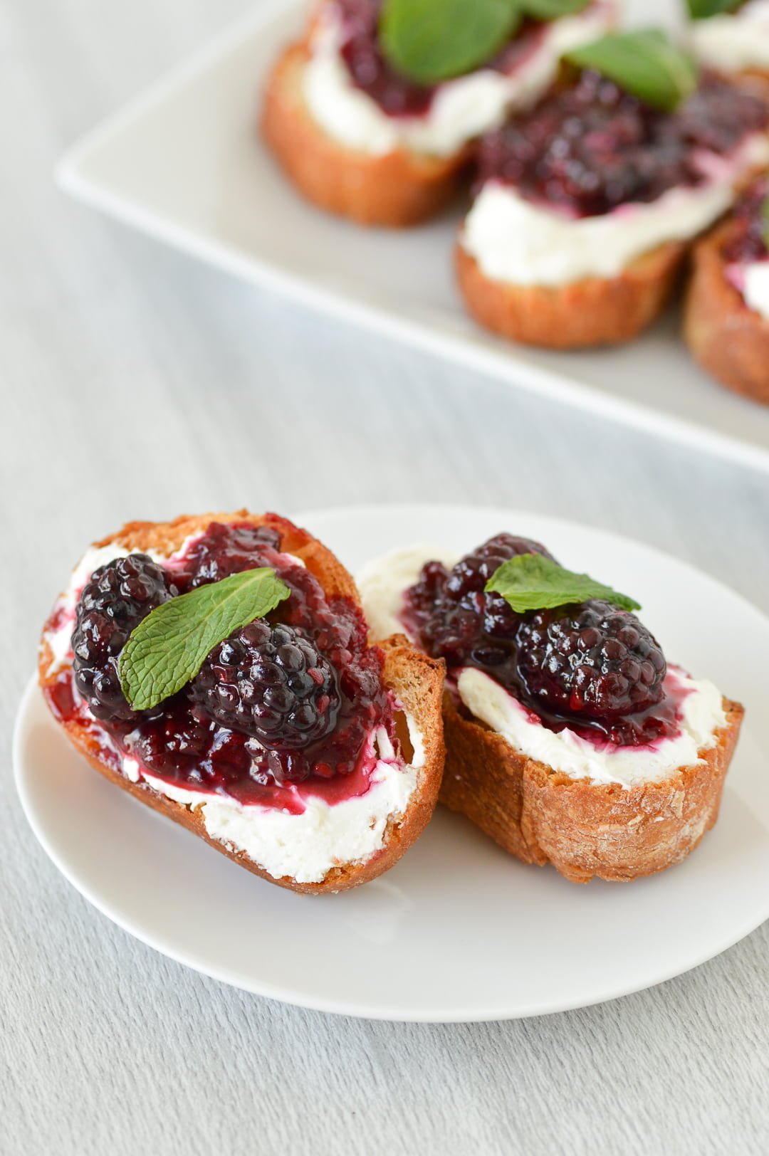 Goat Cheese and Blackberry Crostini Partylicious