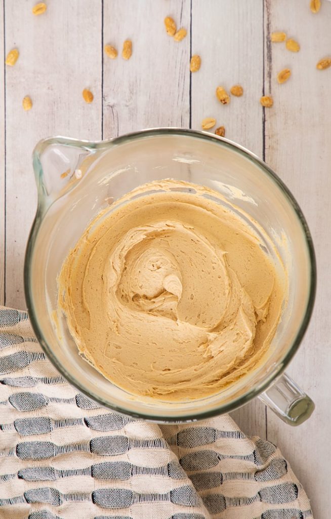 peanut butter frosting in bowl 