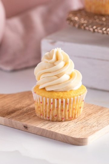 cropped-russian-buttercream-final-5-min.jpg