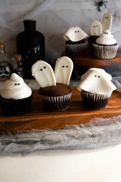 cropped-ghost-cupcakes-final-min.jpg