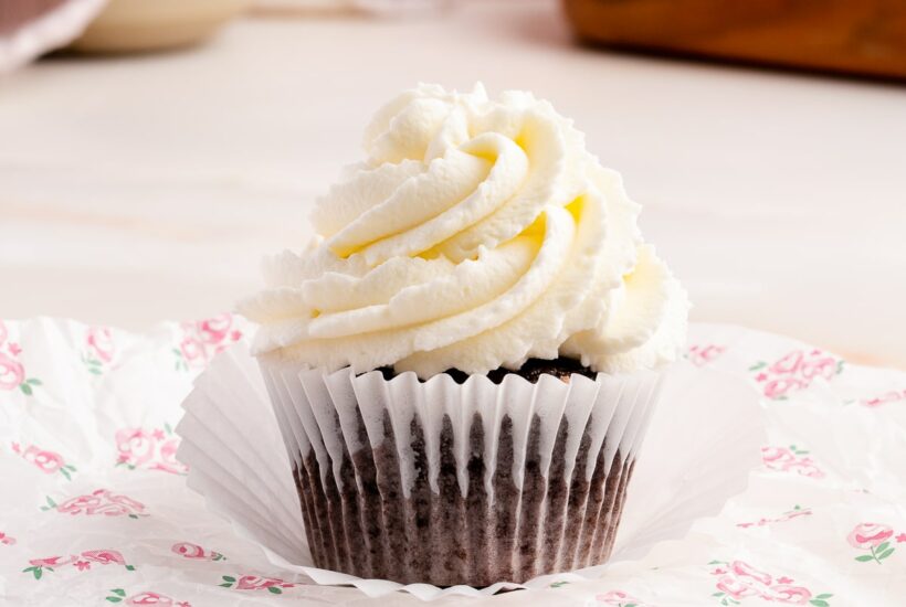 mascarpone whipped cream on cupcake.