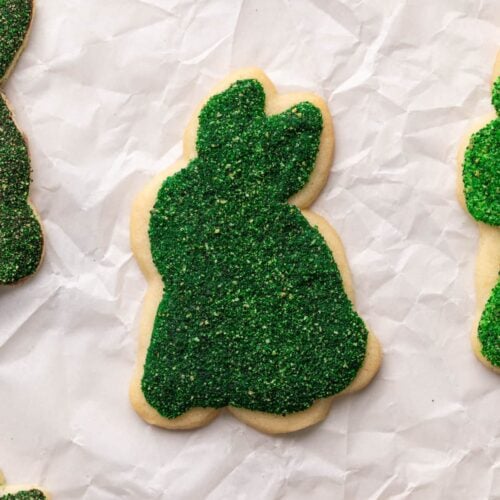 Edible Moss Recipe (For Cookies and Cakes!) - Partylicious