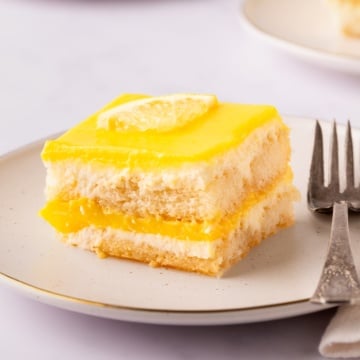 lemon tiramisu on serving plate.
